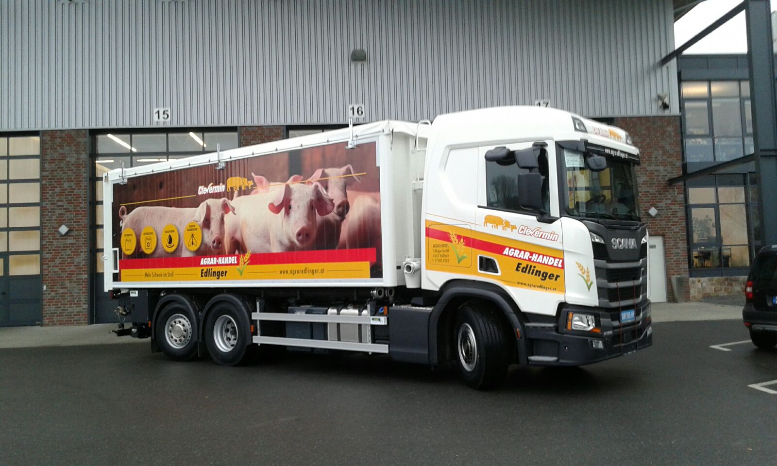 Neuer LKW